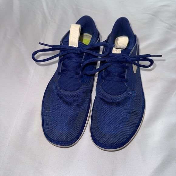 Nike Solar Soft Blue and White Sneakers Women’s Size 7 - Picture 2 of 6